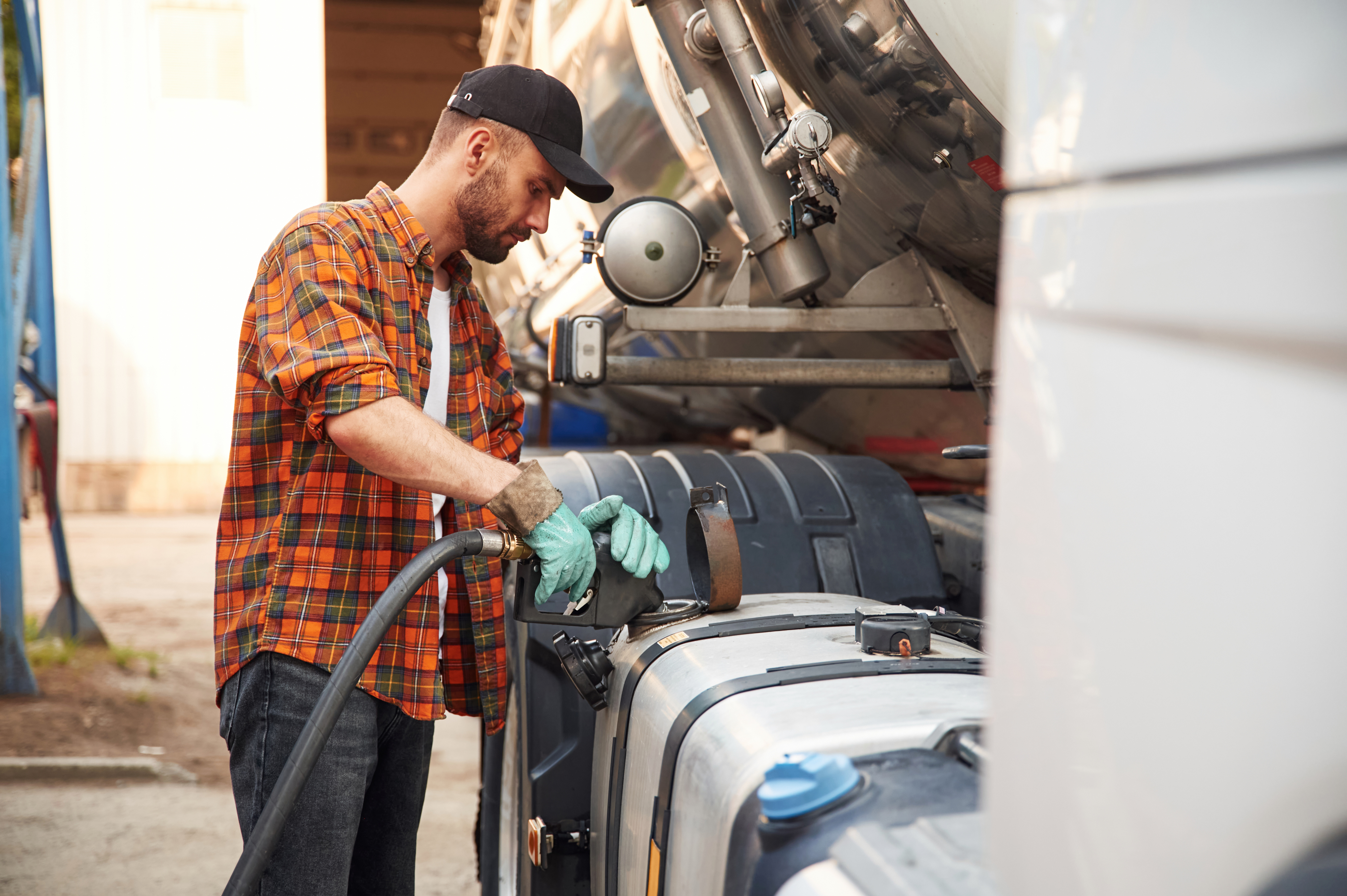 Lkw-Fahrer nutzt Diesel-Contracting für sein Gewerbe